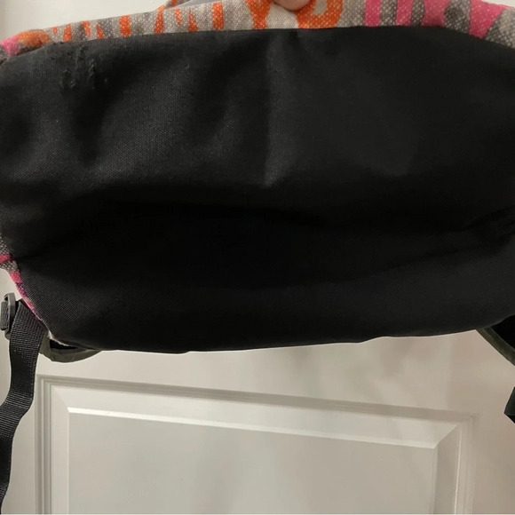 Roxy Full Size Backpack - Picture 3 of 6